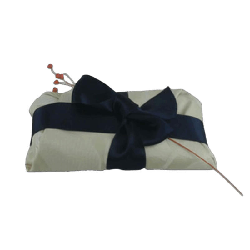 Geschenkverpackung aus Stoff